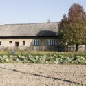 Onderdeel van de keuken van het Monowitz concentratiekamp, vandaag een kleine boerderij. Collectie Hans Citroen